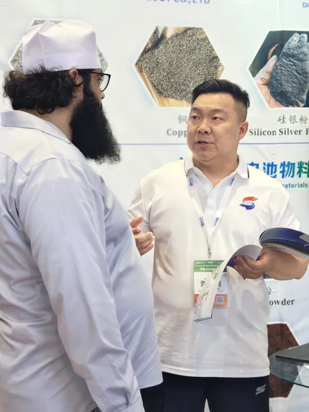 Shanshui team and visitors at SNEC PV+ 2026