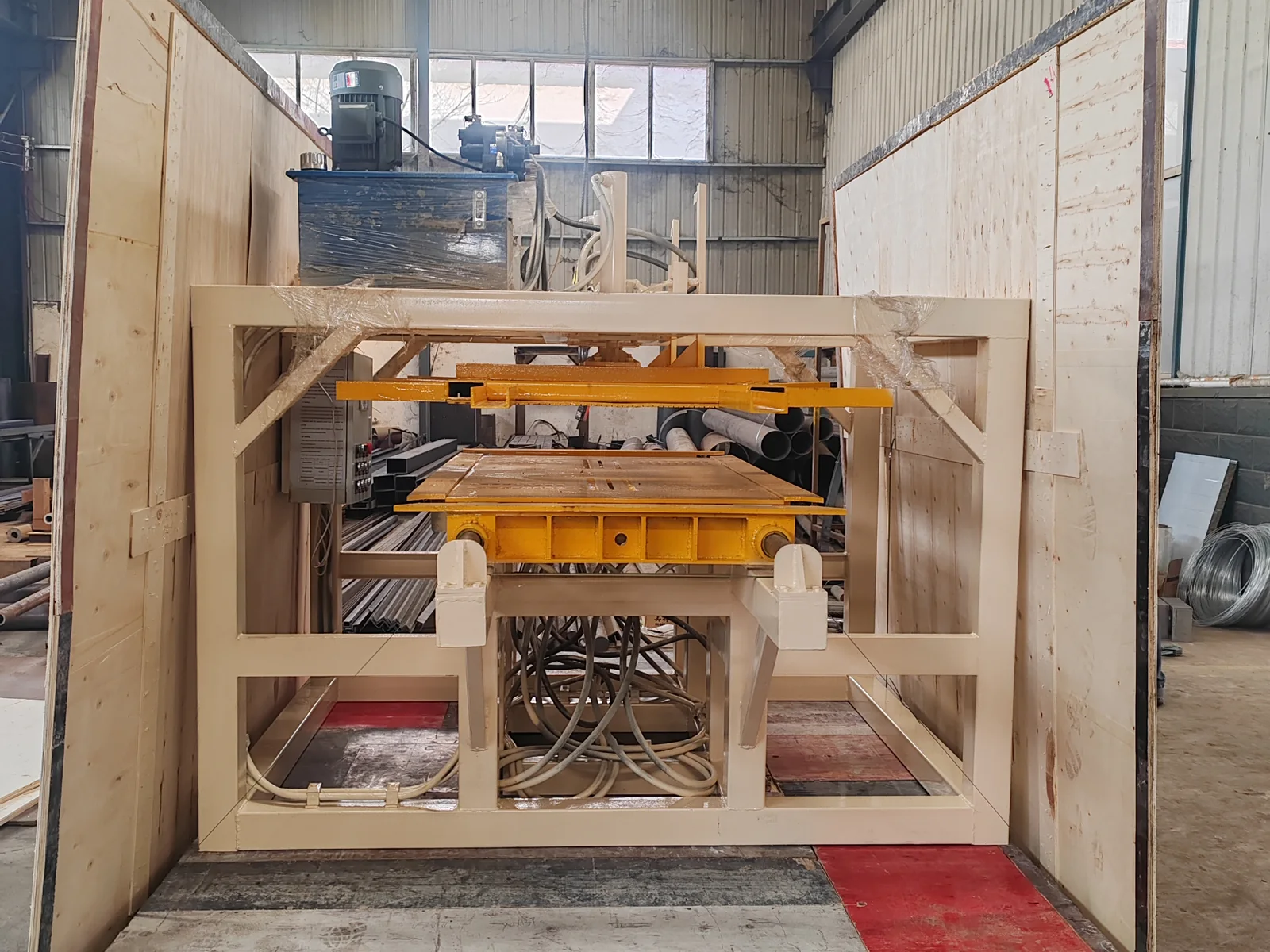 Double-Glass Solar Panel Frame Removal Machine Project in India