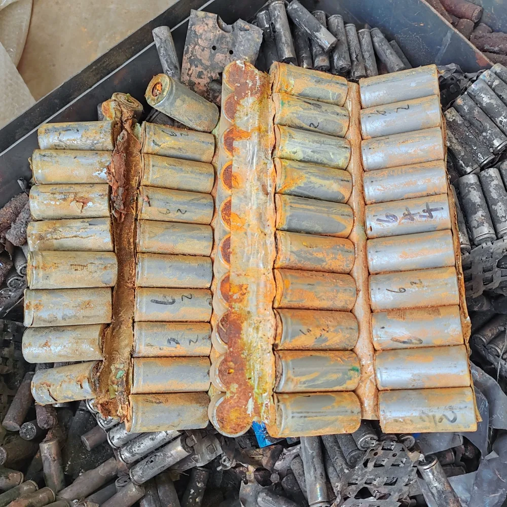 Batri electrod positif a negatif 1